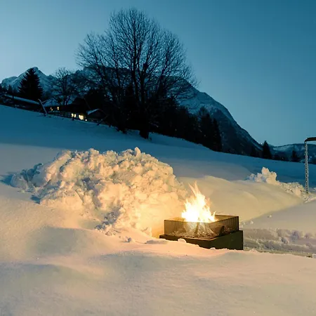 Stieglschuster, Middle Of 5-skiarea & Mountain View 360 Appartement