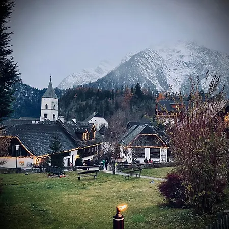 Stieglschuster, Middle Of 5-skiarea & Mountain View 360 Irdning