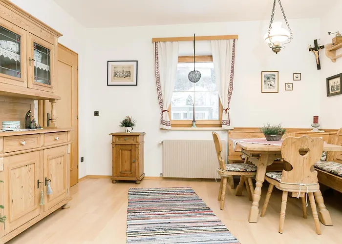 Stieglschuster, Middle Of 5-skiarea & Mountain View 360 Apartman Irdning