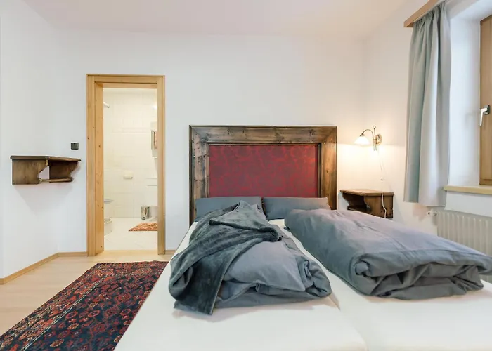 Stieglschuster * Irdning